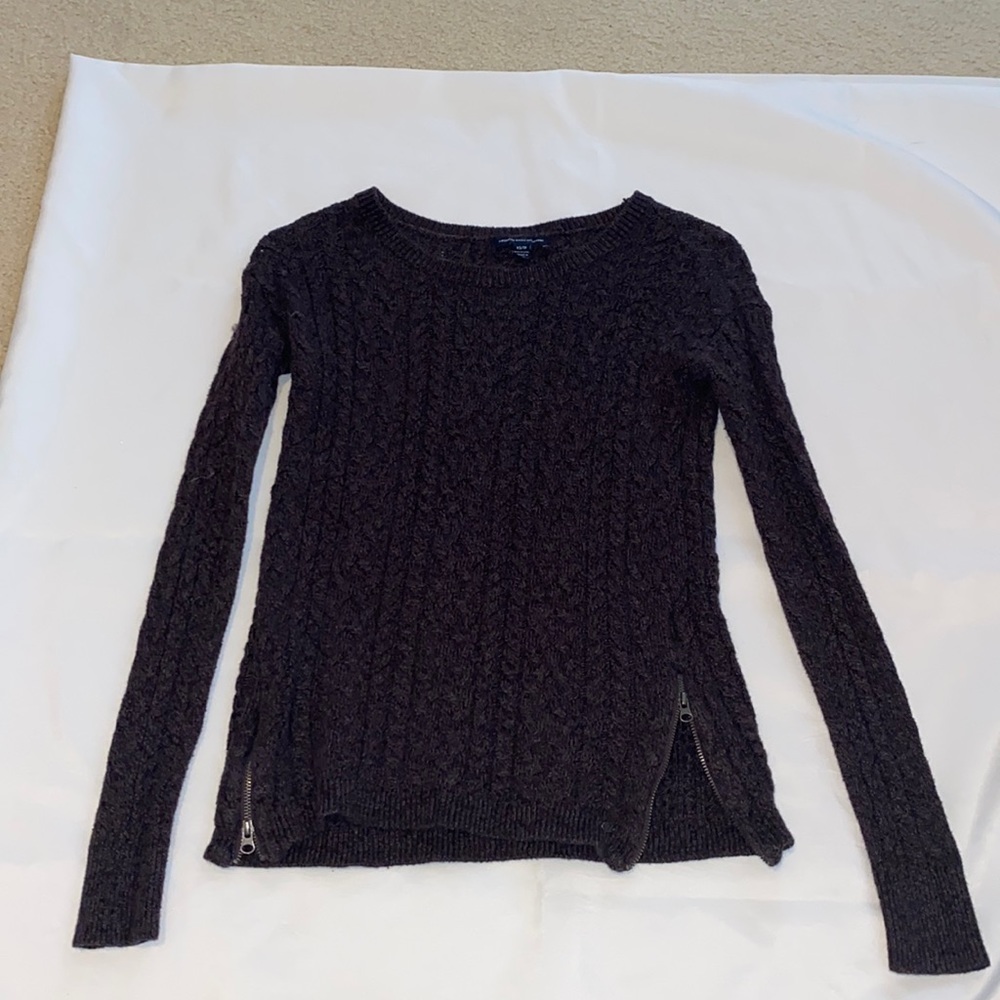 American Eagle Sweater Zippers on Sides